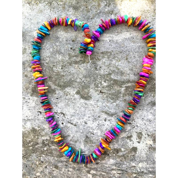 BIG SALE! Beautiful Rainbow Pearl Shell Necklace - Multicolor Mother Of Pearl - Picture 1 of 6